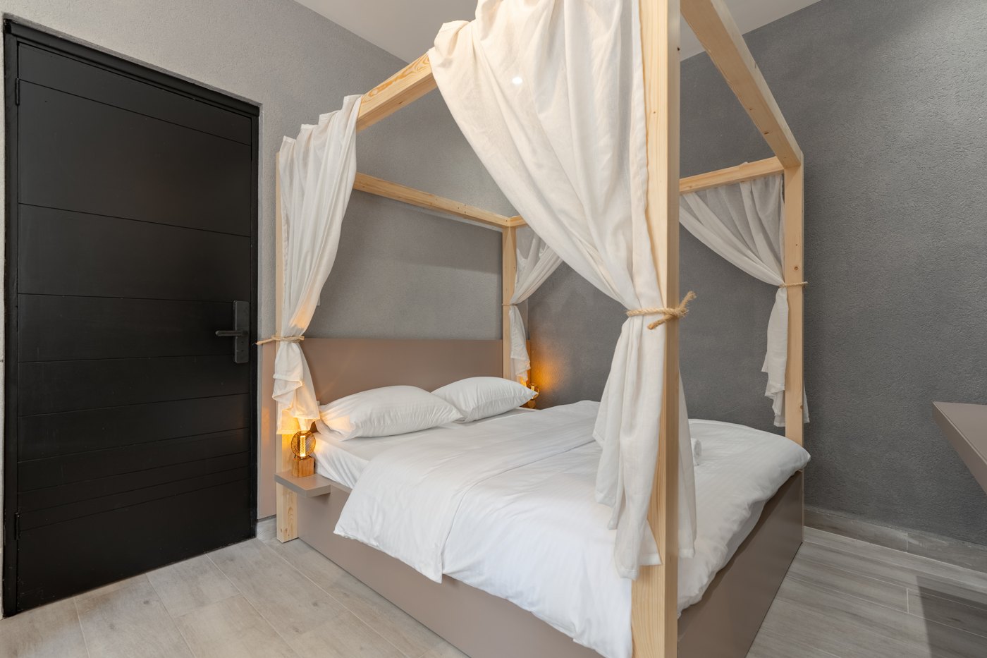 Hostland studio